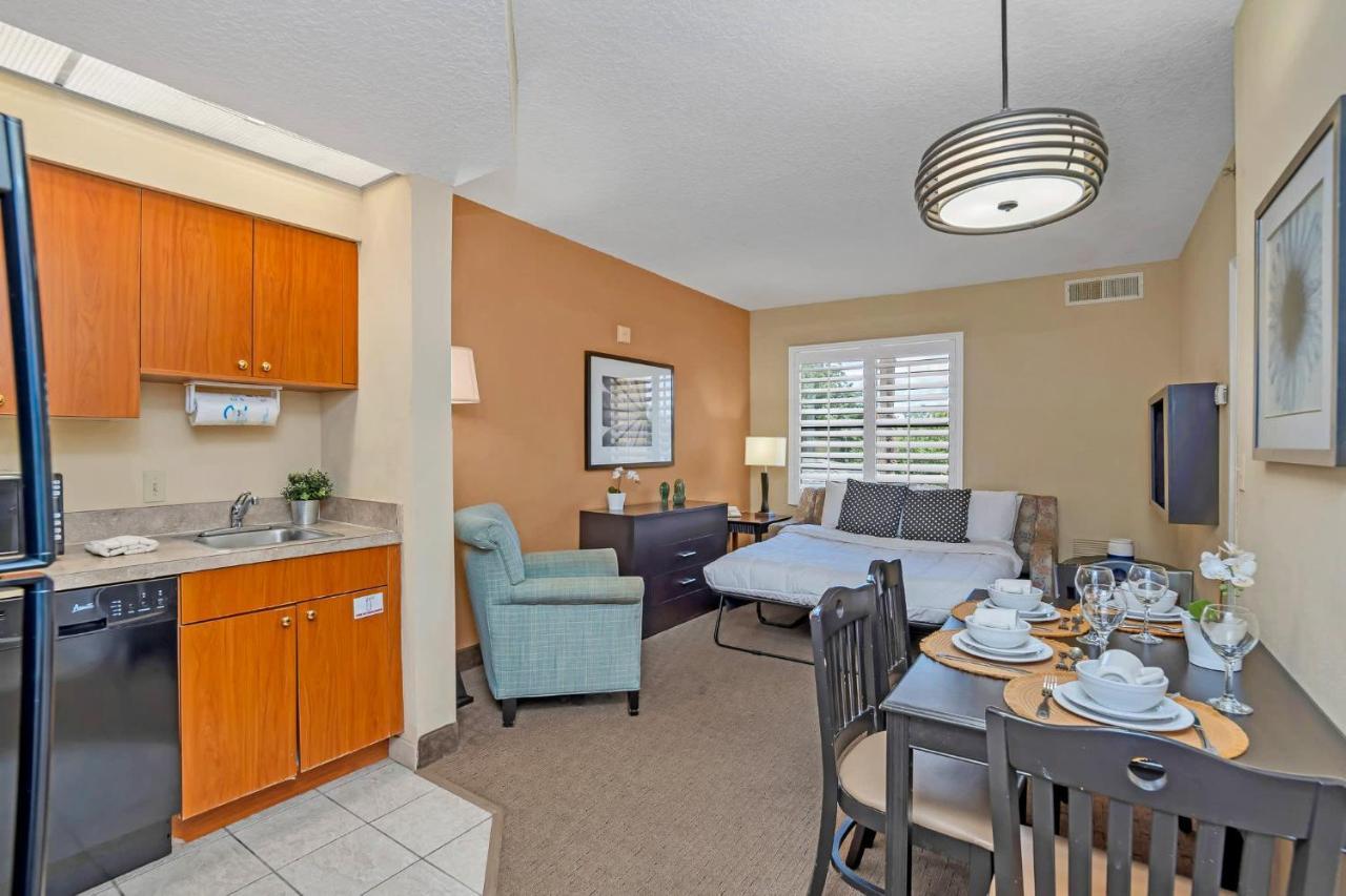 1Br 2 Queens Apt-Hotel With Pool, Hot Tub & More, Near Disney & Universal! Orlando Exterior photo